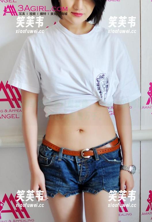 这些薄纱似乎不只是装饰，3Agirl的高清照让人思绪万千。