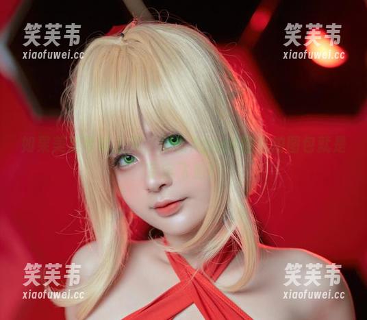 如果美足可以上天，那么Azami的私拍图包就是宇宙飞船！
