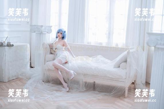 一不小心，Rioko凉凉子和她的Cos小伙伴们就把这一季的黑白双人合载满了！