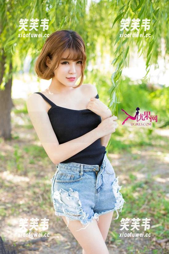 UGirls尤果网 - 谁能拒绝乔依琳的校服美图？下载时请自备面纸！