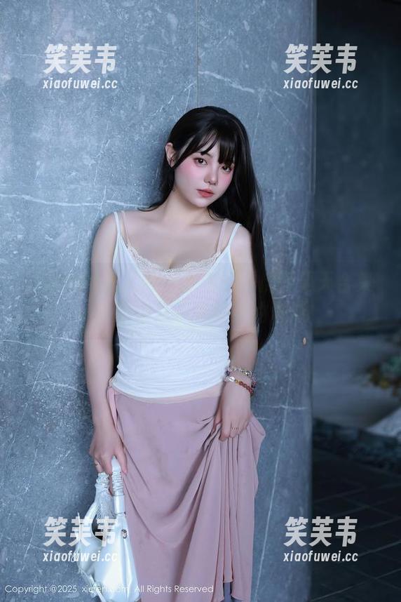 Xiuren秀人网-会飞的小虎牙 Xiuren秀人网 - 会飞的小虎牙夏天合集,热辣又不失甜蜜的滋味