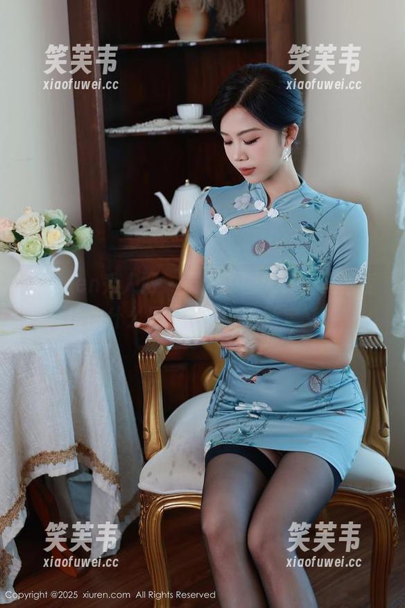 Xiuren秀人网 - 最新原图大赏，夏馨瑶给你什么是“夏天”的新定义。