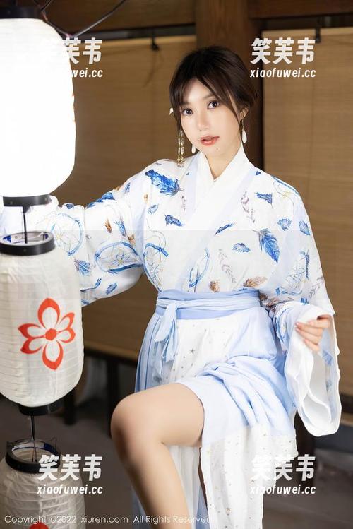 Xiuren秀人网 - 图片里有毛衣，还有林悠悠的“我是不是很懂搭配”眼神？