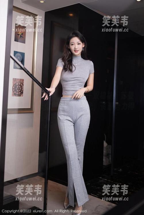 Xiuren秀人网 - 只需要一双棉袜！苏曼兮的美图带你刷刷美好时光，资源给力得不行！