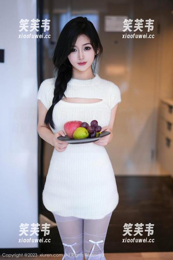 Xiuren秀人网 - 郑颖姗Bev与黑丝的搭配居然免费，多少内心戏决定这是买还是不买。