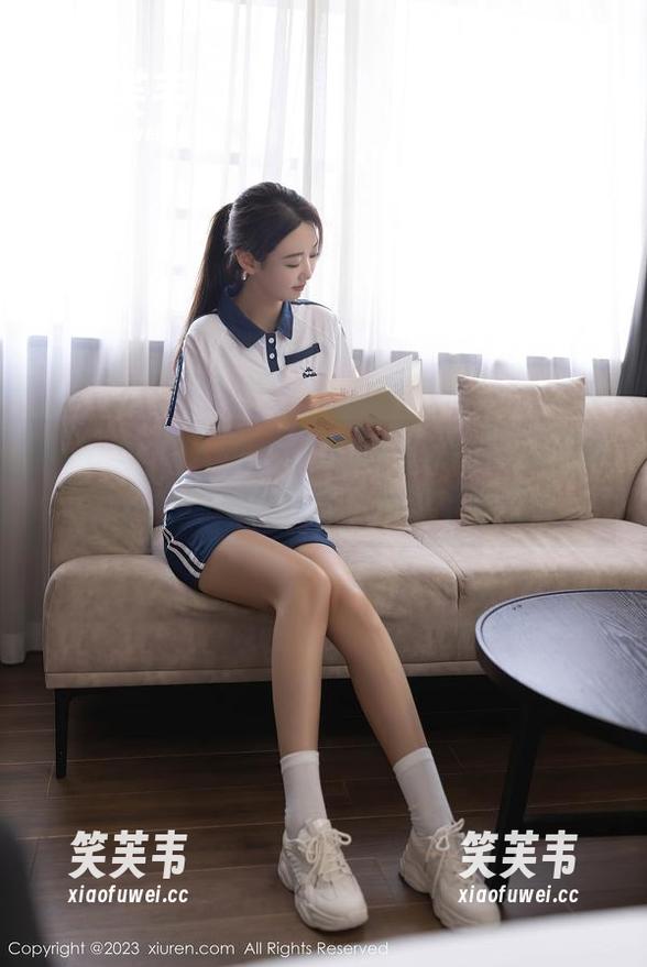 Xiuren秀人网 - 陈梵妮Fanny短裤图集，风中摇曳的原图，别想不被吸引