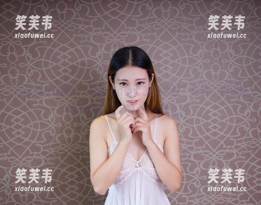 YouWu尤物馆 - Seven小七的“女孩”原图，究竟是谁在拨动我们的心strings？