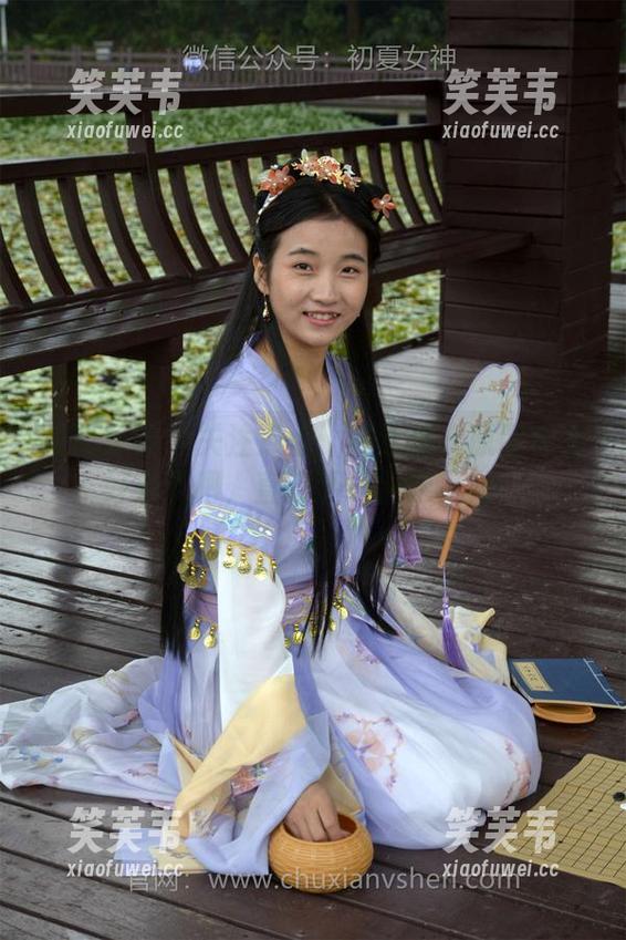 初夏女神 - 关注点点：这连体衣原图也太好看了吧，直接下载拿走不谢！
