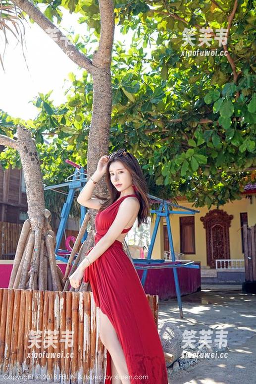 嗲囡囡 - 有一种少女气息叫周大萌，原图俏皮，套图似梦。