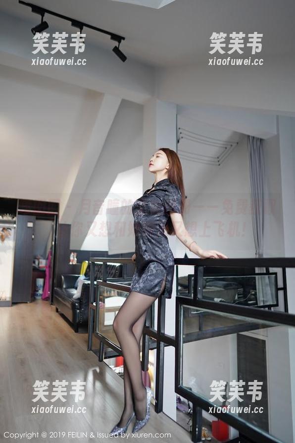 嗲囡囡 - 月音瞳的空姐图册——免费获取，让你又想和她聊天又想上飞机！