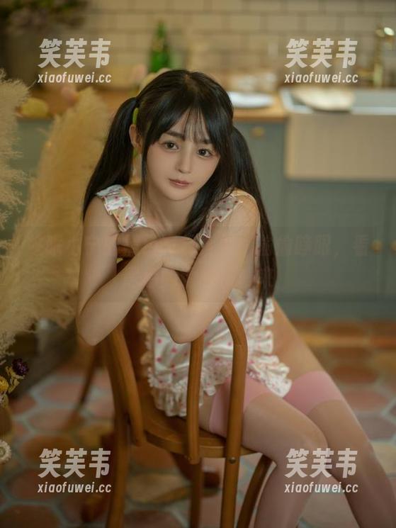失眠小宁的黑色写真合集：偷偷睁眼，看黑色的诱惑慢慢来