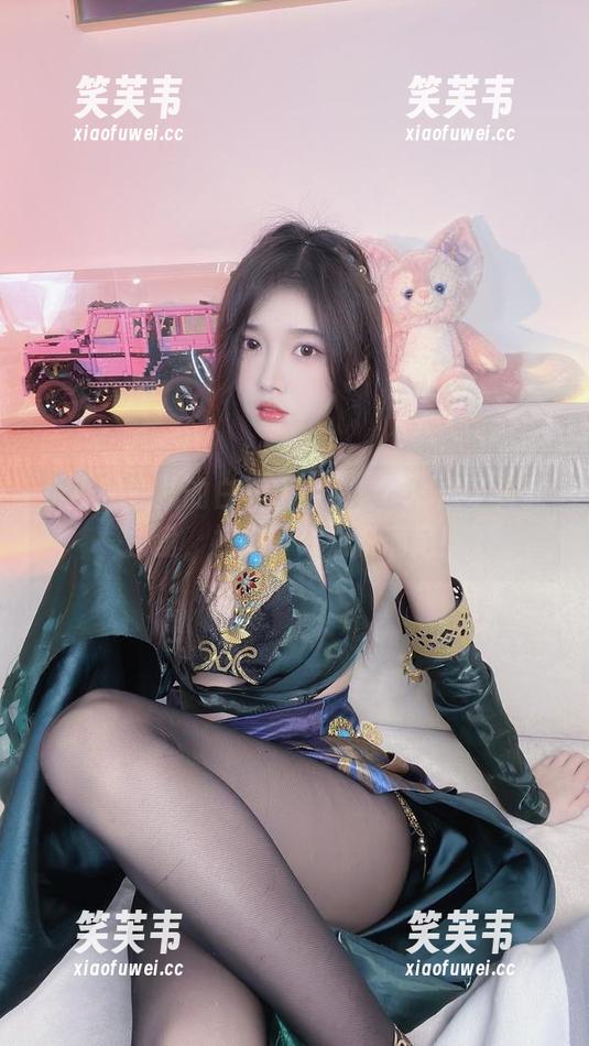 小小奶瓶儿的白开水毛衣，cos成了资源拼盘，视觉食欲双料满足！