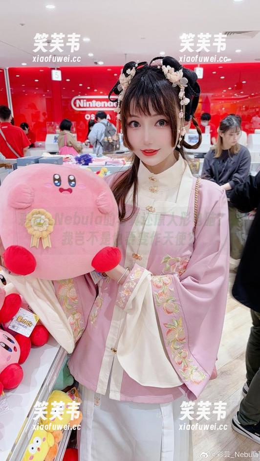 彩芸_Nebula的写真还原人形电脑？那我岂不是也要变作天使？