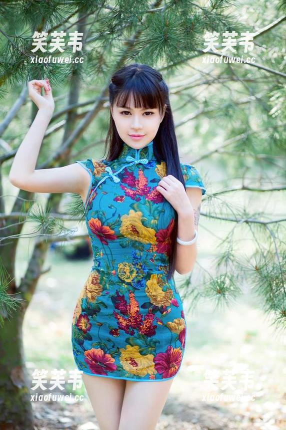 推女郎 - 一针见血，冯雨芝的职业装作品，光从未如此低调！