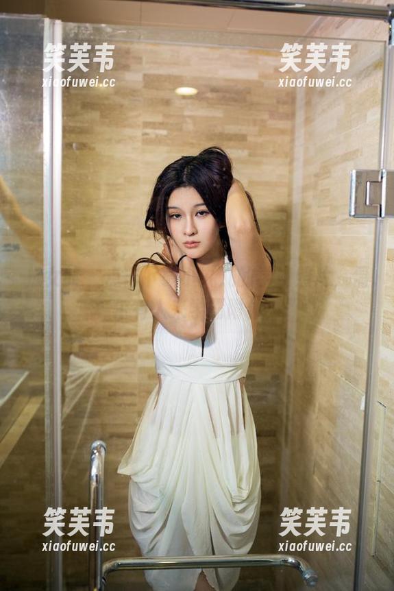 推女郎 - 点击下载小九九的学姐照片，偶尔有人来学霸附体！