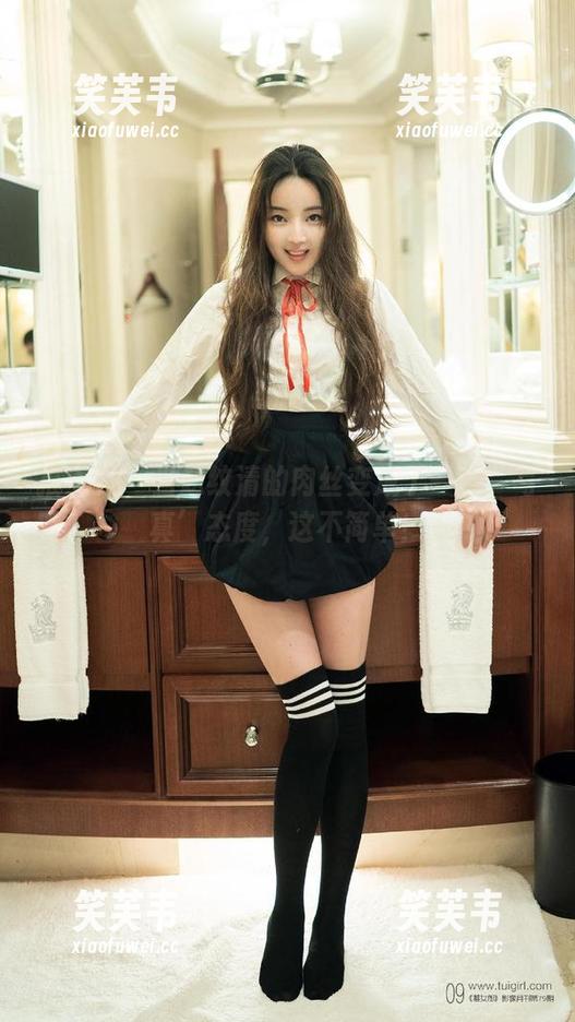 推女郎 - 当赵纹清的肉丝变成了一种’写真’态度，这不简单！