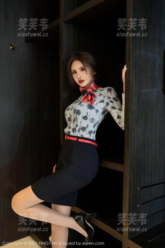 星颜社 - 精选透明美图，刘钰儿这次把清澈演绎得绝了