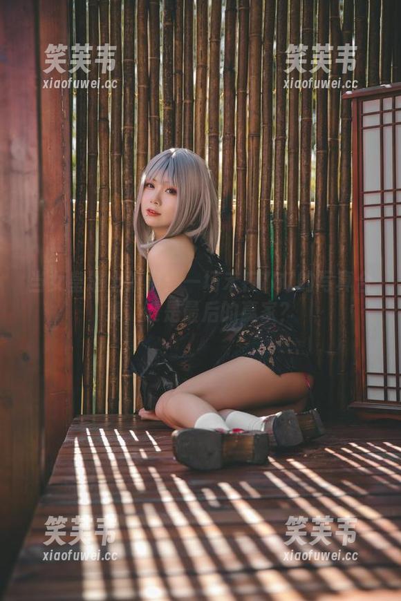 当女皇遇上奴隶：一场末夜787的写真合集，谁是最后的赢家？