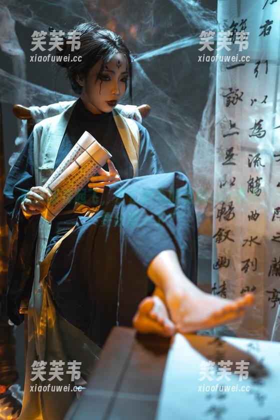航班即将起飞，杏仁曲奇的空姐cos要不要分享一下？