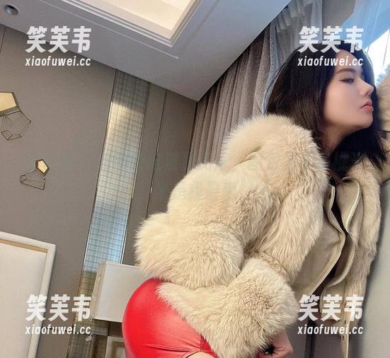 微密圈 - 连体衣这波猛游泳，图包里水蜜桃米米是我最爱