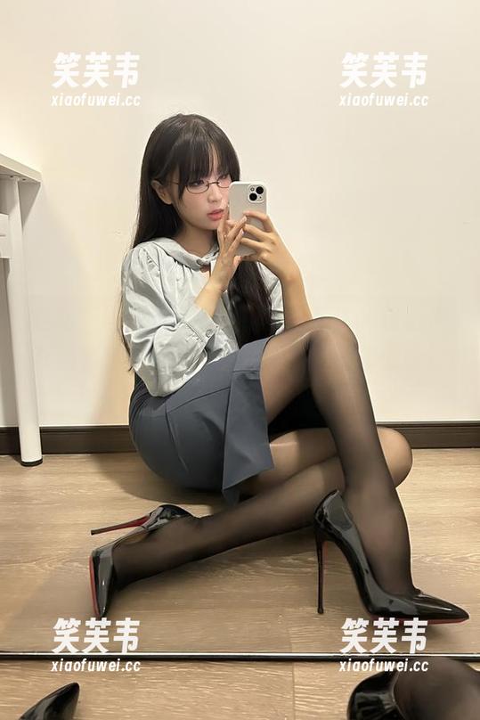 这组美图也太有苗疆少女气质了，快看海克斯科技小蛋糕的精选图，不然就要错过！