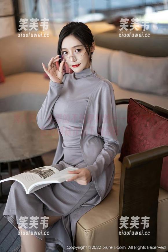 秀人网-Milk大萌 秀人网 - 光脚的不怕穿袜的——Milk大萌的棉袜作品下载指南!
