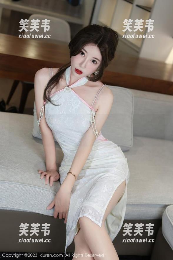 秀人网 - 夏天是可可芝的舞台，图里有故事？