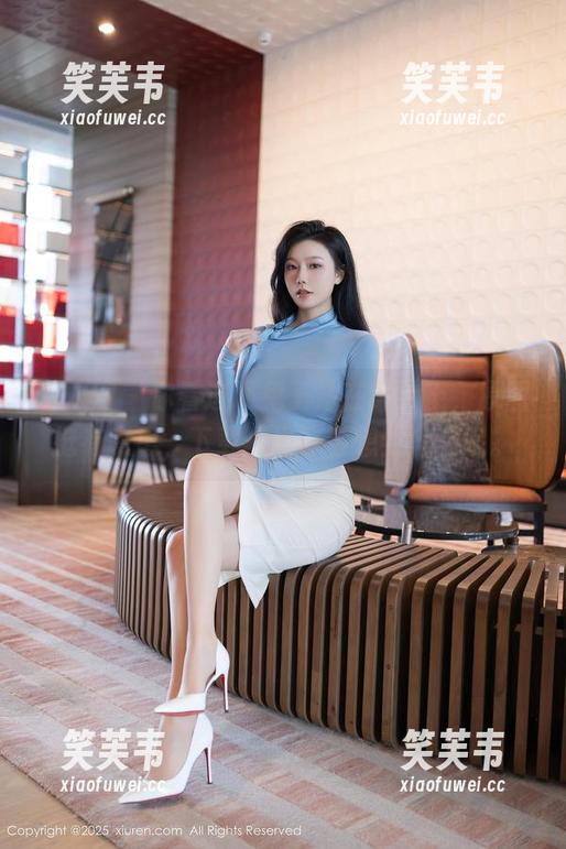 秀人网 - 你看这坏兔子站在天台上，原图挺有意思，下载：也许会想到什么呢。