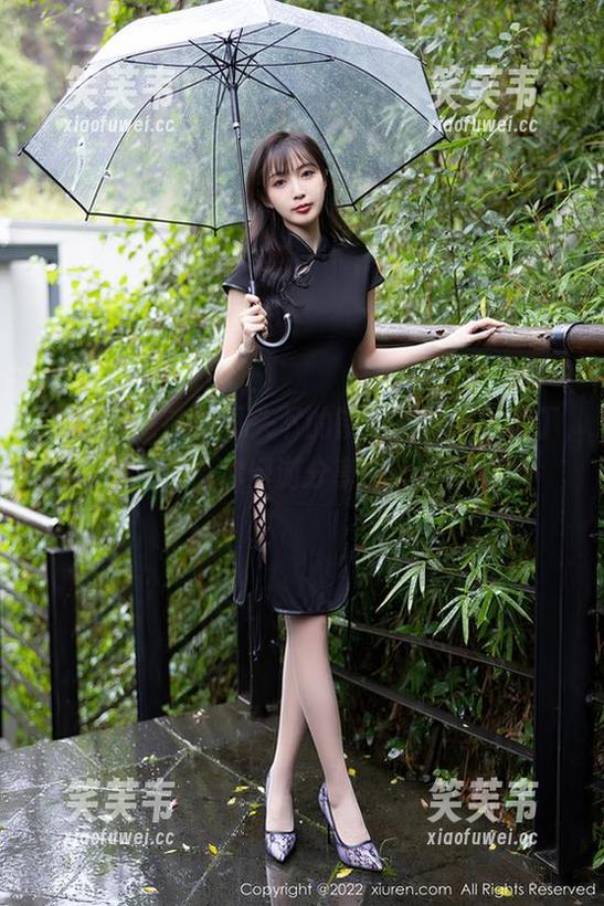 秀人网 - 高清镜头下的镂空迷雾，王俪丁带你漫游分享中！
