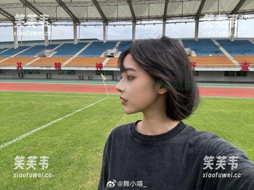 这双马尾真无敌，舞小喵的美图图集绝对跌破我的想象！