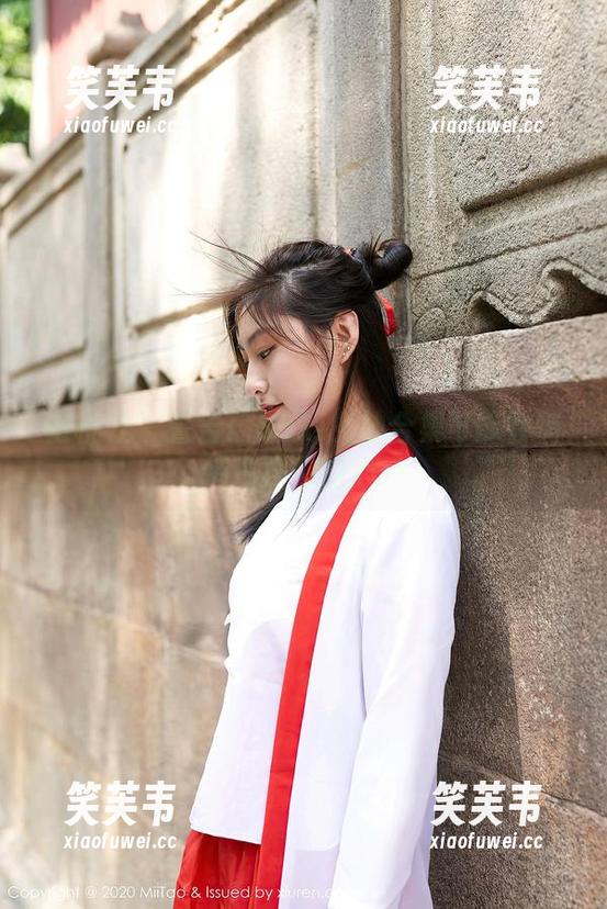 蜜桃社 - 警告！Suki女神合集可能会悄悄占据你的心…
