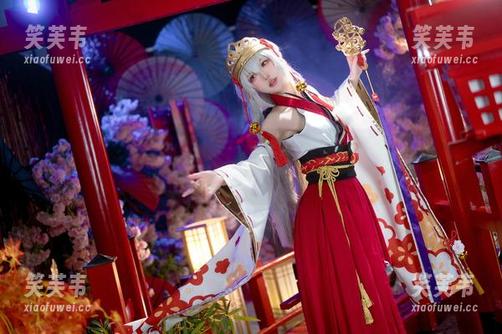 一提到阿包也是兔娘和她的“01月舰长图包”，女仆在哪儿，故事就开始了。