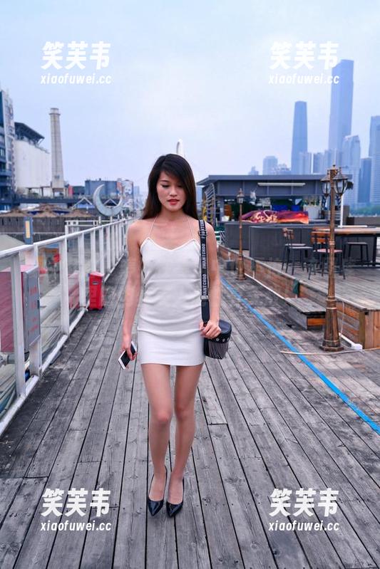 魔镜街拍 - 婷婷在寒风中也不怕—这图库里的肉丝美人属性真无敌！