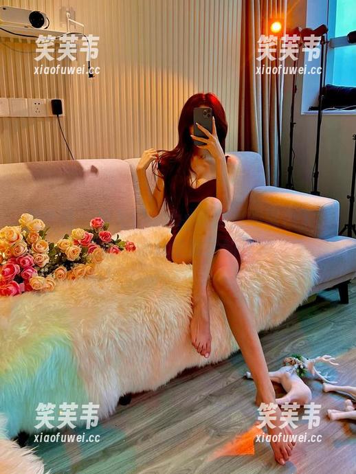 微密圈 - 黎允熙baby私房里的黑色丁裤，随便一瞥就出戏了的那种。